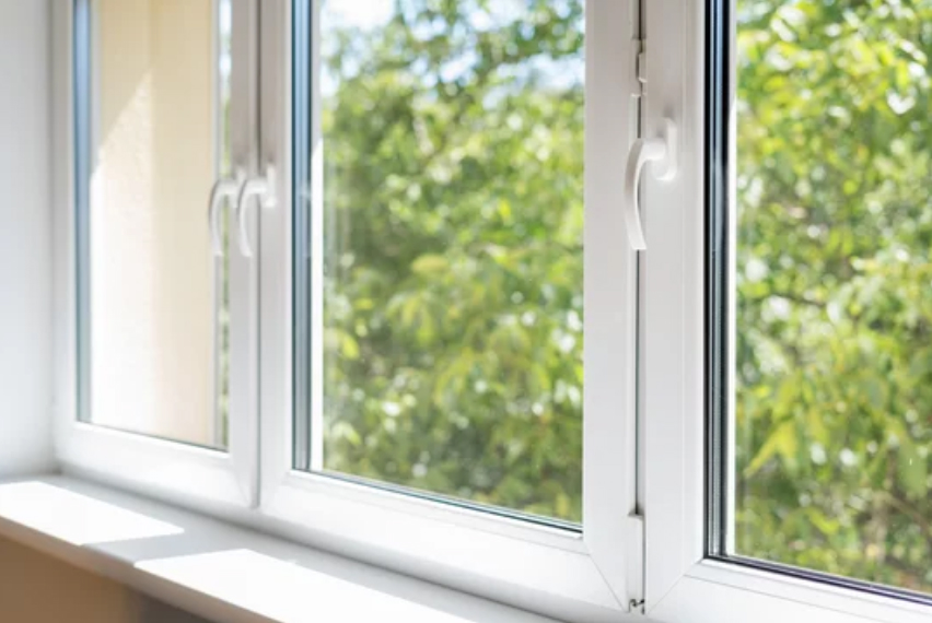What is the Best Way to Keep Your Windows Crystal Clear with Window Cleaners and Squeegees?